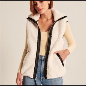 Abercrombie Sherpa Vest